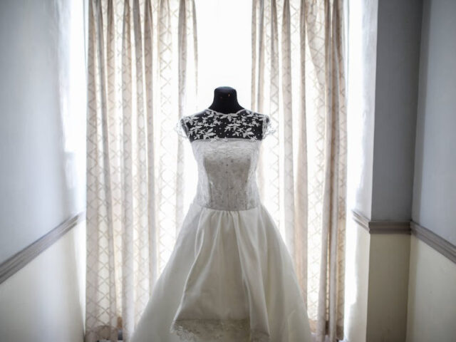 Nowa czy używana – poradnik na temat zakupu sukni ślubnej